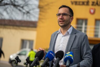 J. Jakab: “Zbaľte sa a choďte od toho! My sme dokázali, že vieme ľuďom pomôcť.”